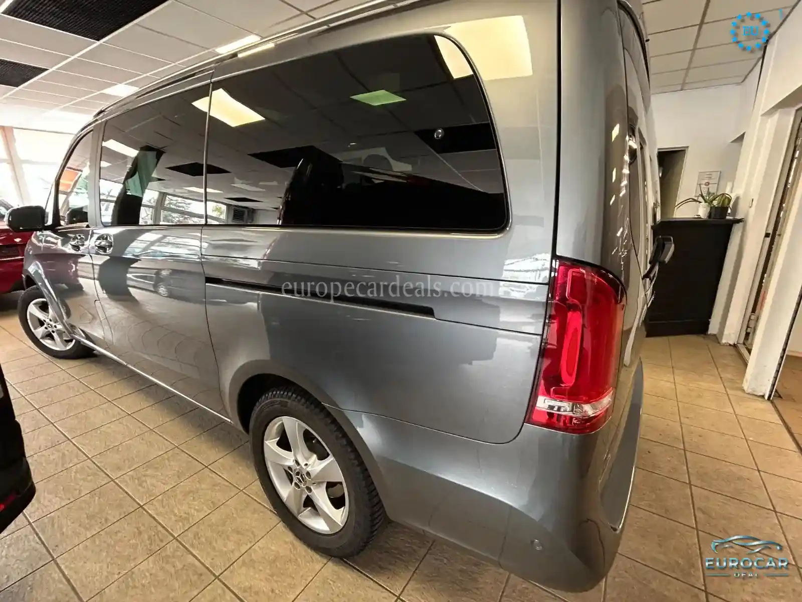 Mercedes-Benz V 250