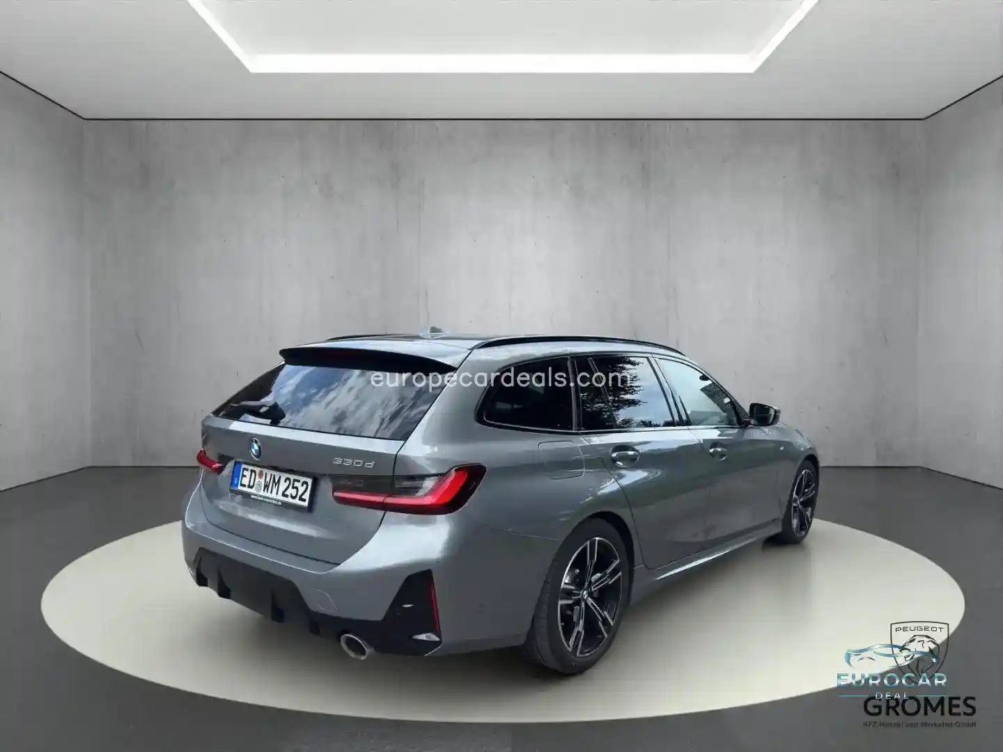 BMW 330