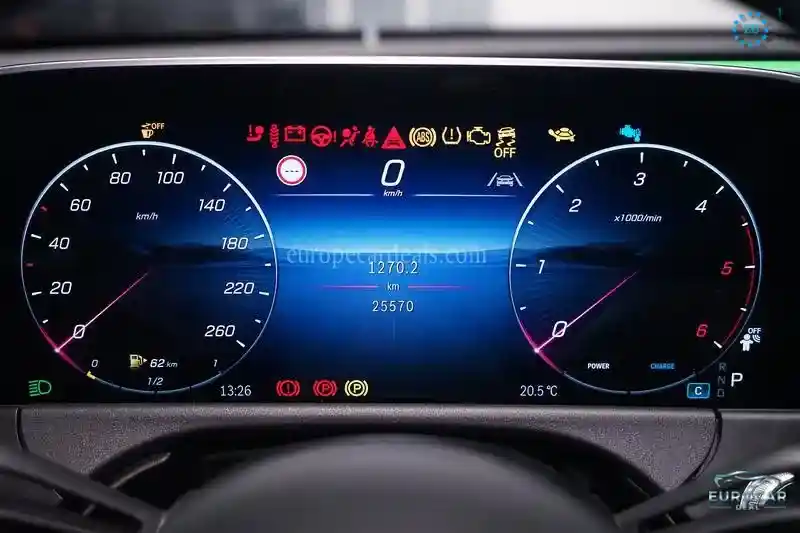 Mercedes-Benz E 220