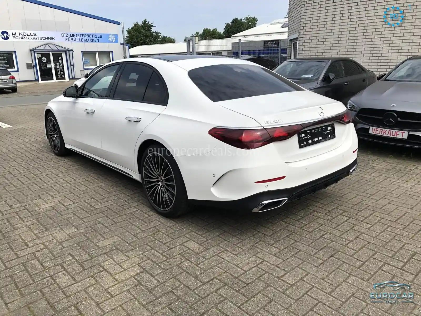 Mercedes-Benz E 200
