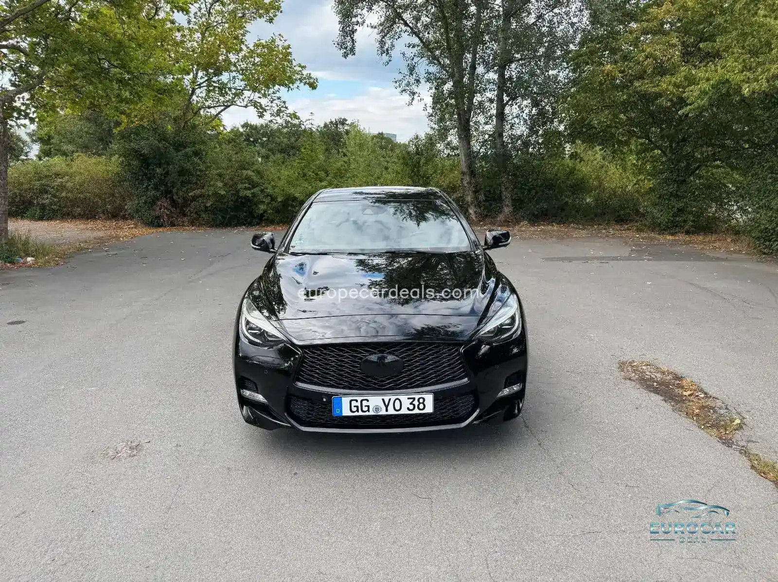 Infiniti Q30