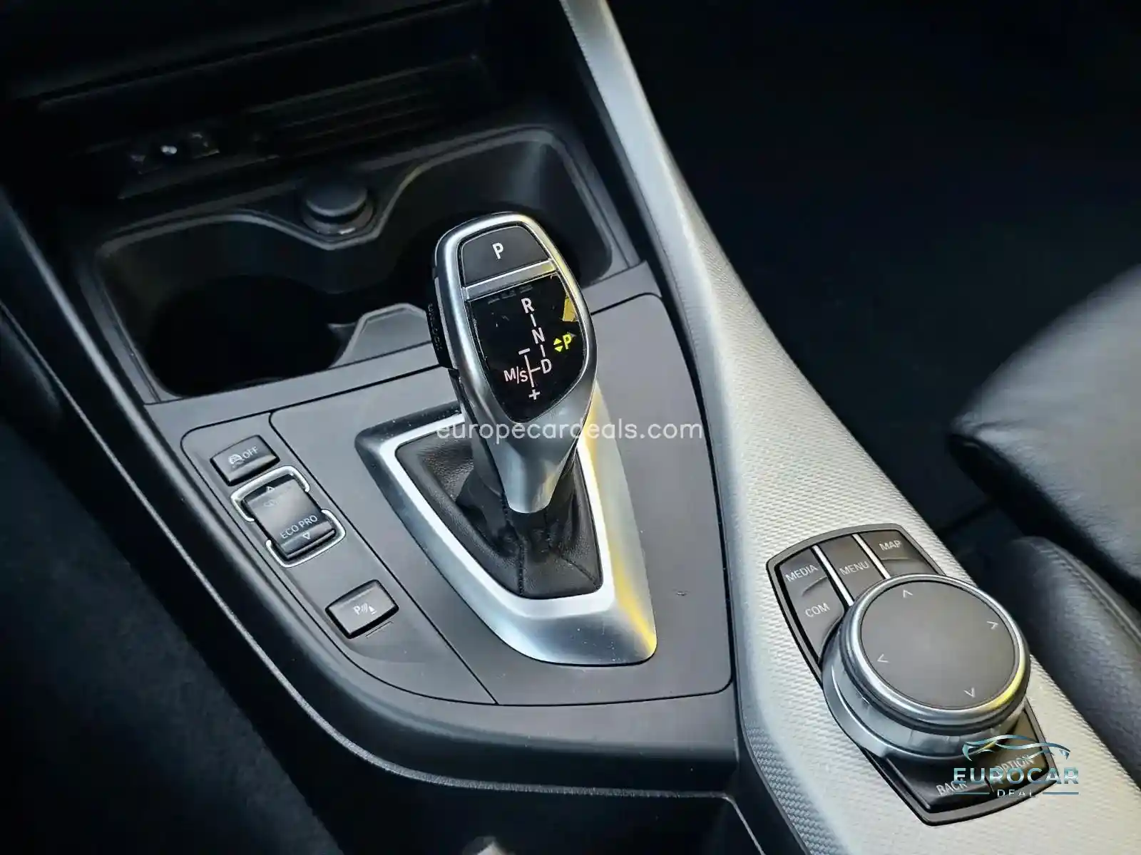 BMW M140i