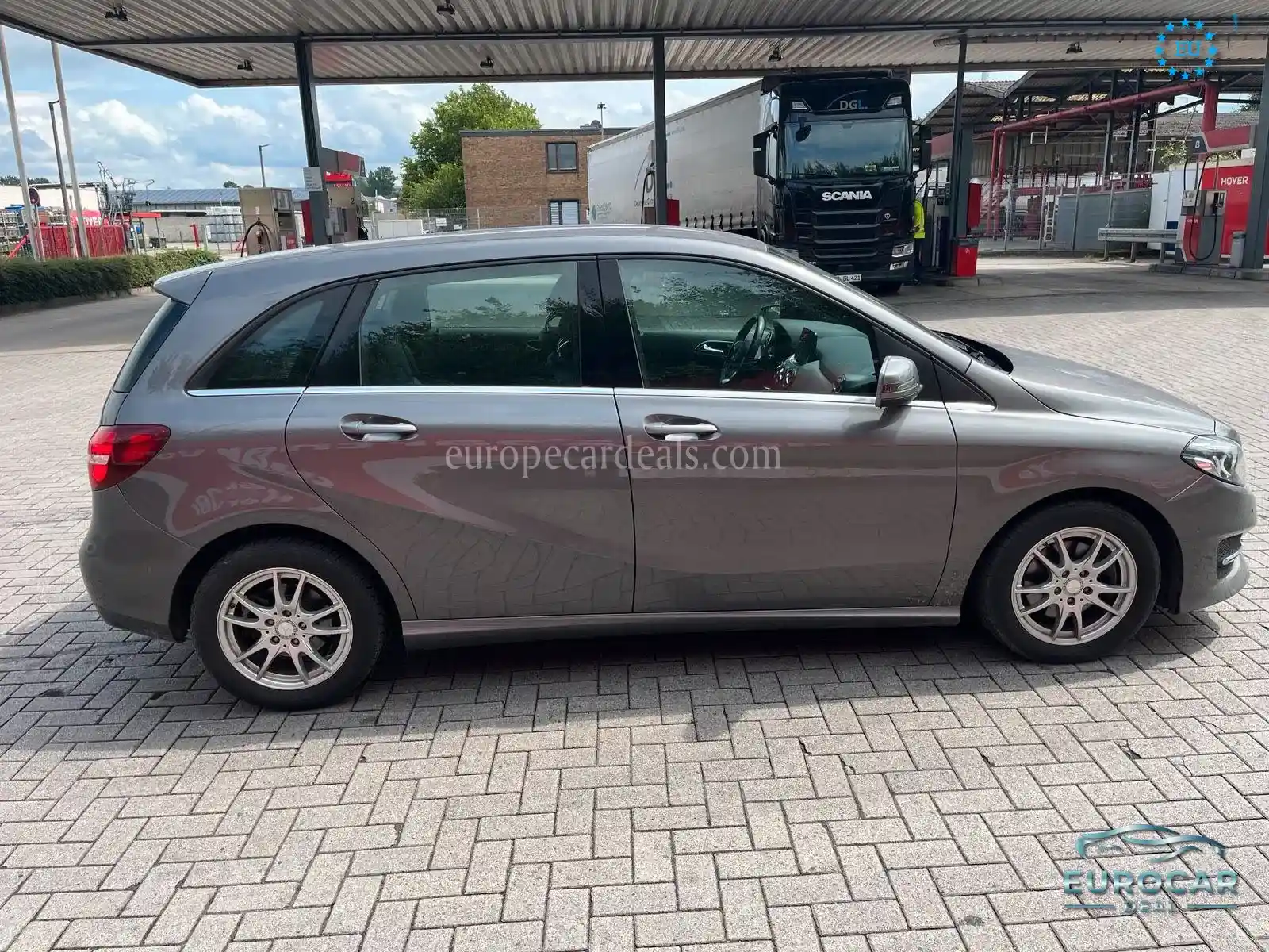 Mercedes-Benz B 200