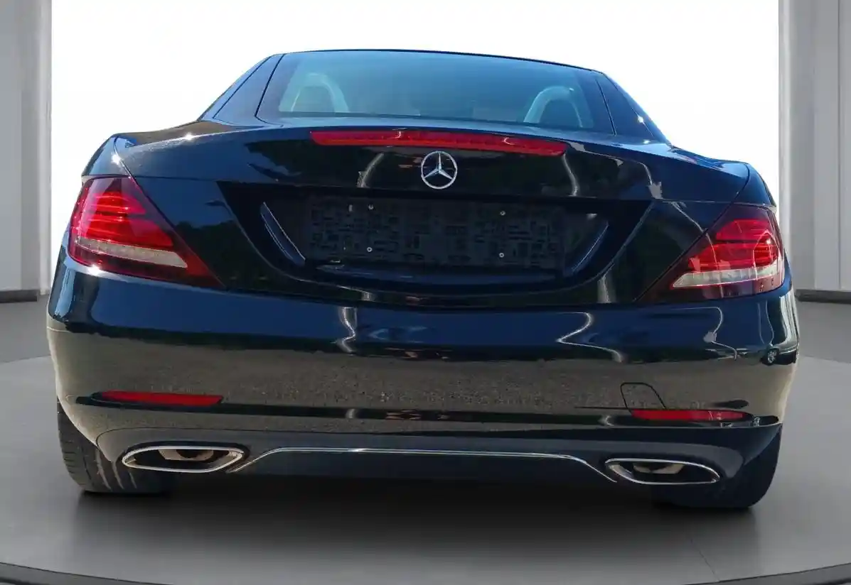 Mercedes-Benz SLC 300