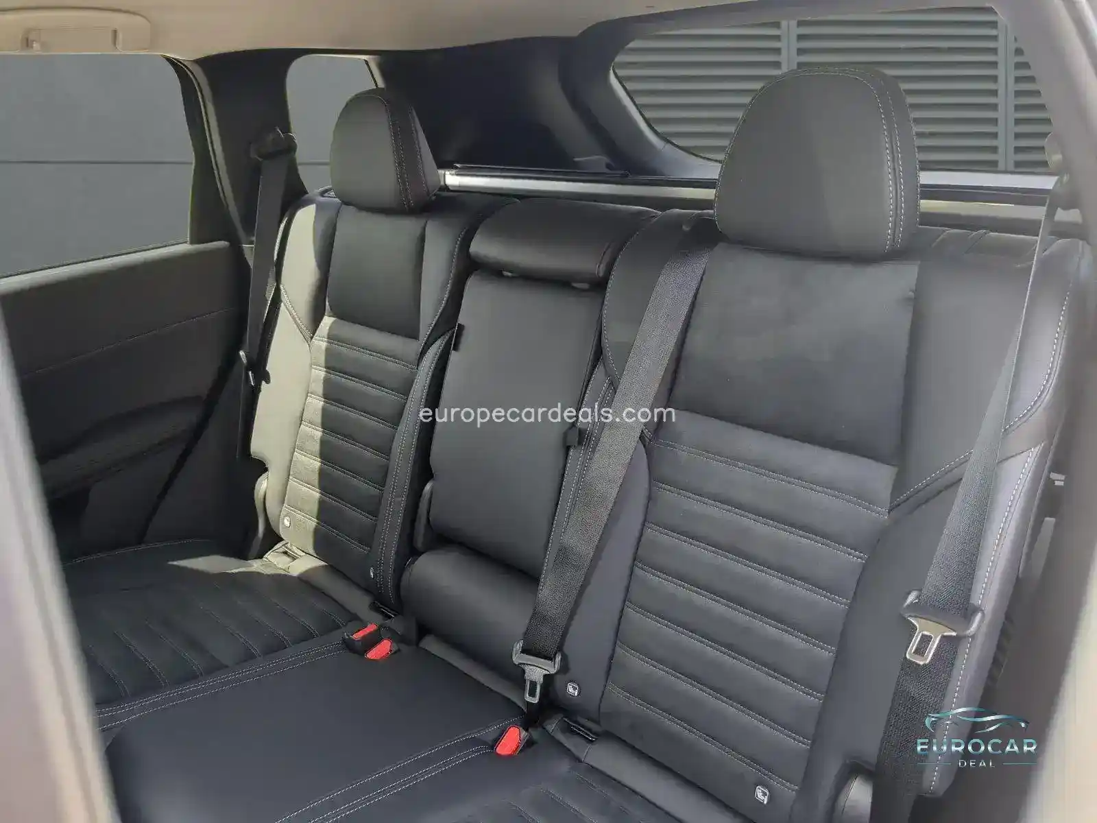 Mitsubishi Plug-in Hybrid Outlander