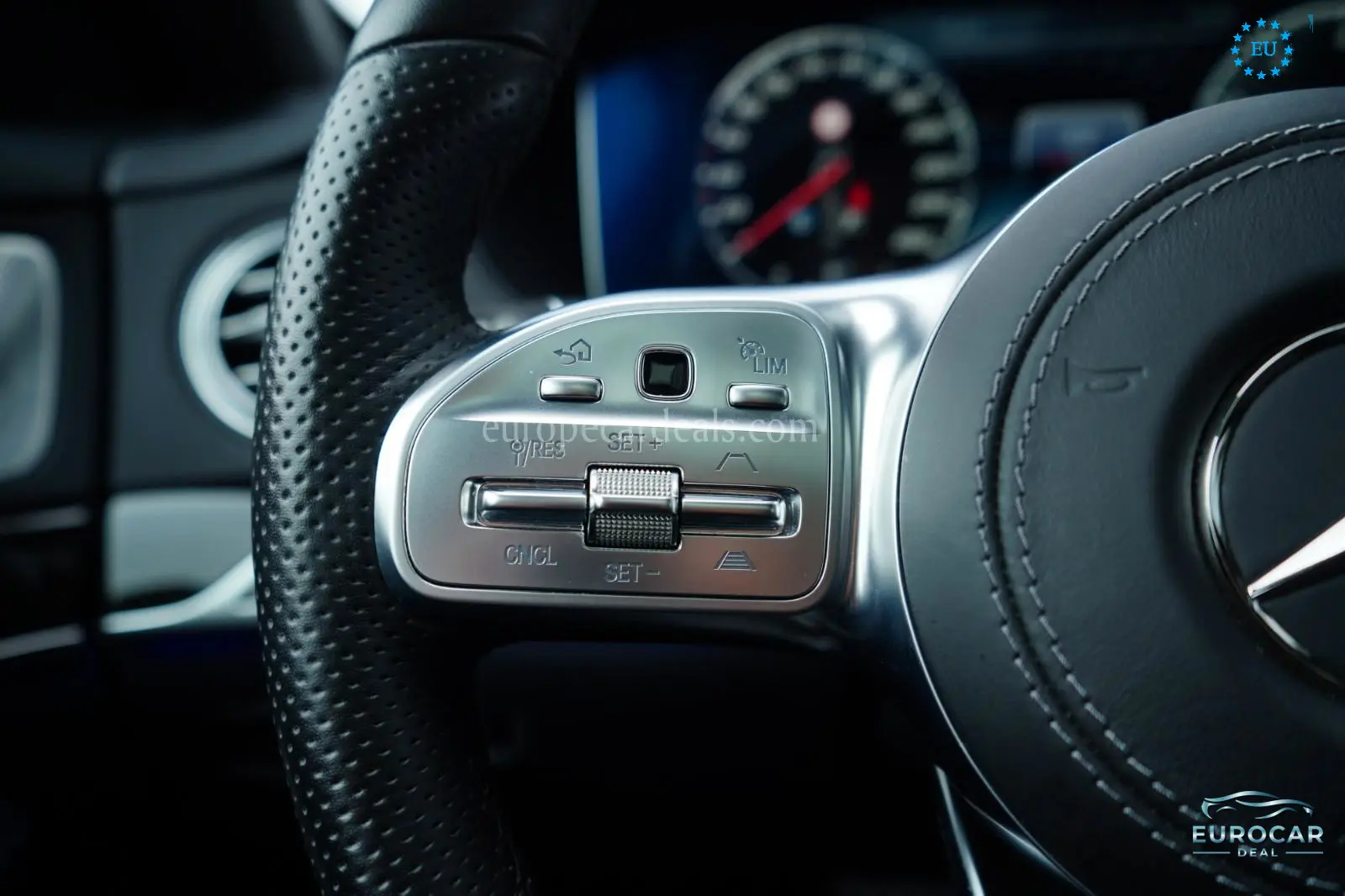 Mercedes-Benz S 560