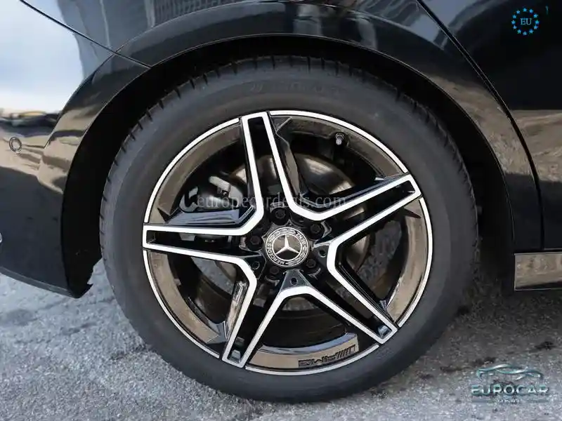 Mercedes-Benz A 220