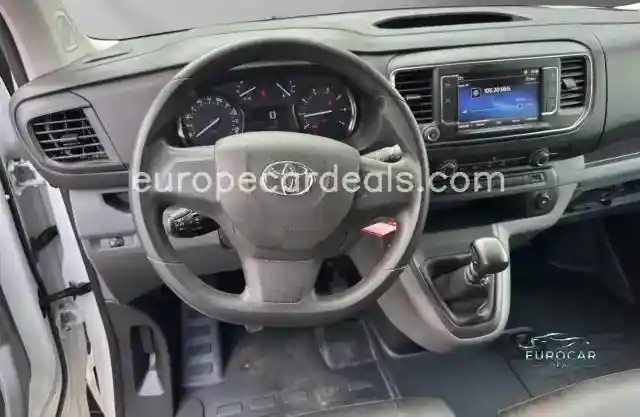 Toyota Proace (Verso)