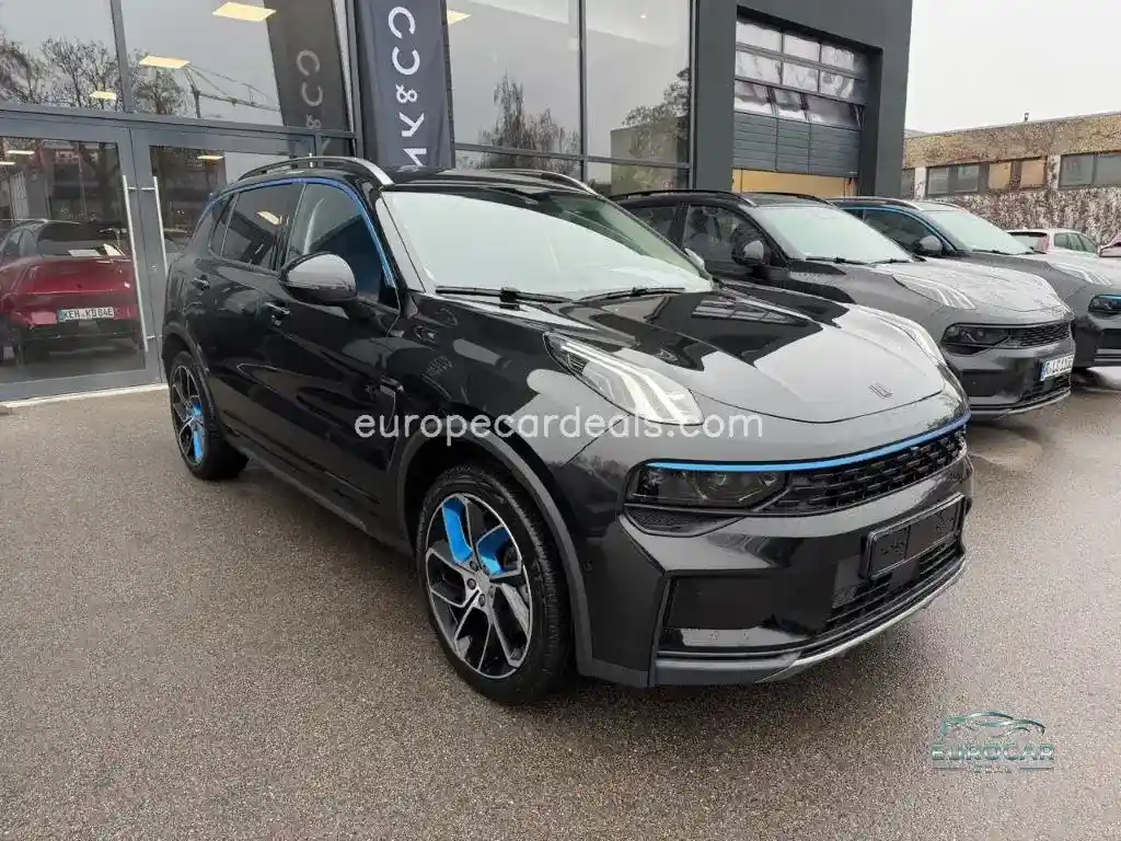 Lynk&Co 01