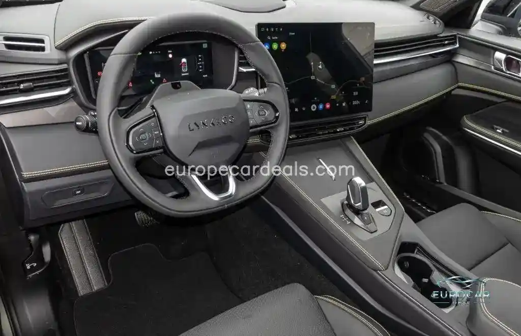 Lynk&Co 01