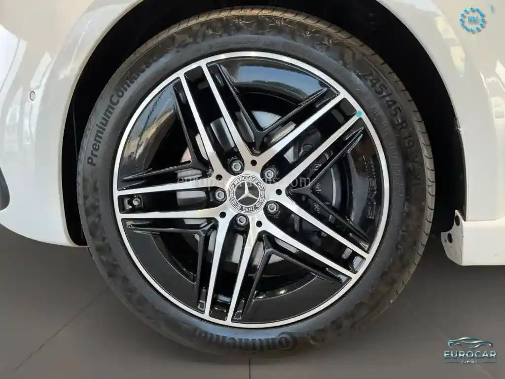Mercedes-Benz V 250