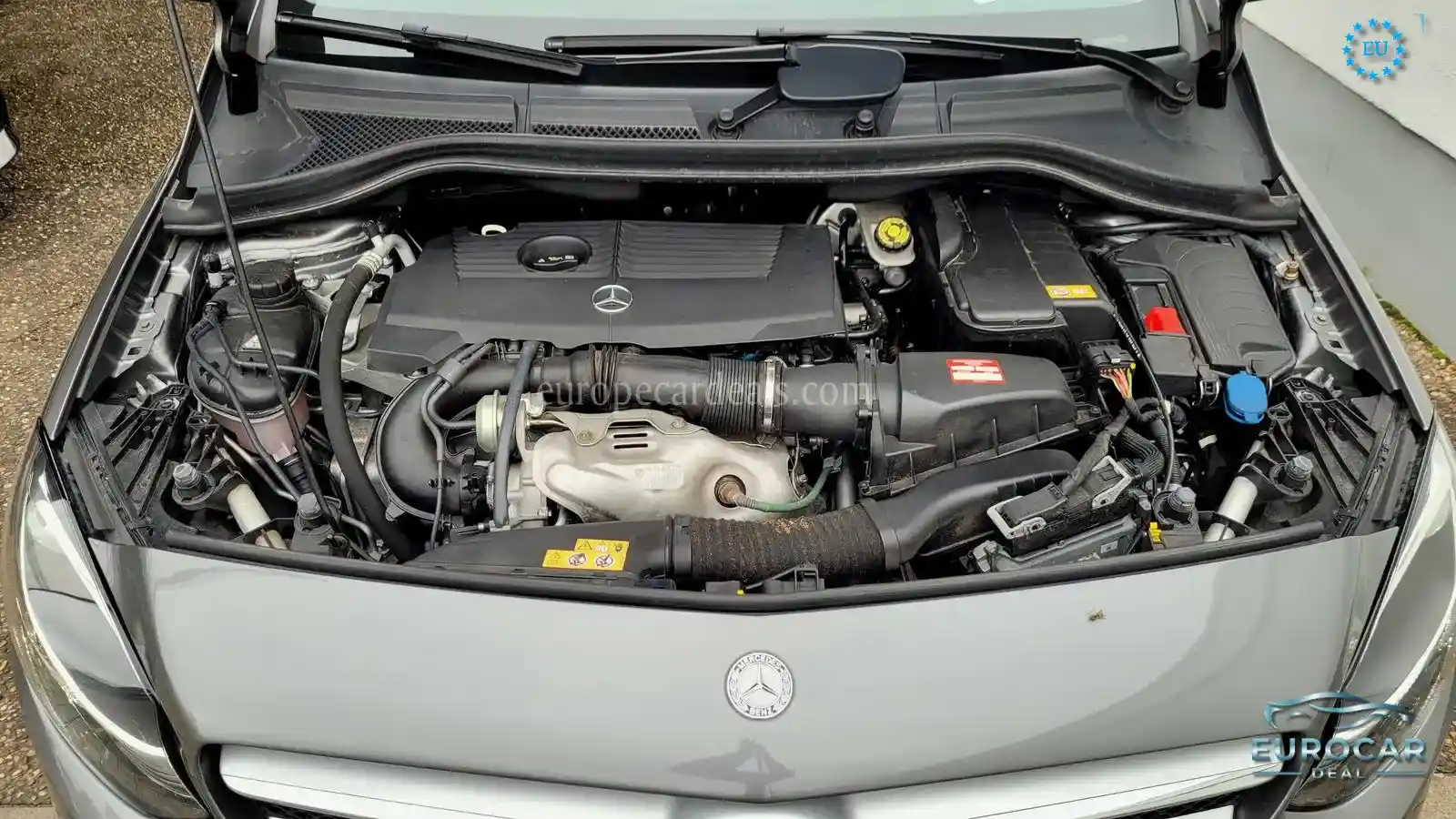 Mercedes-Benz B 180