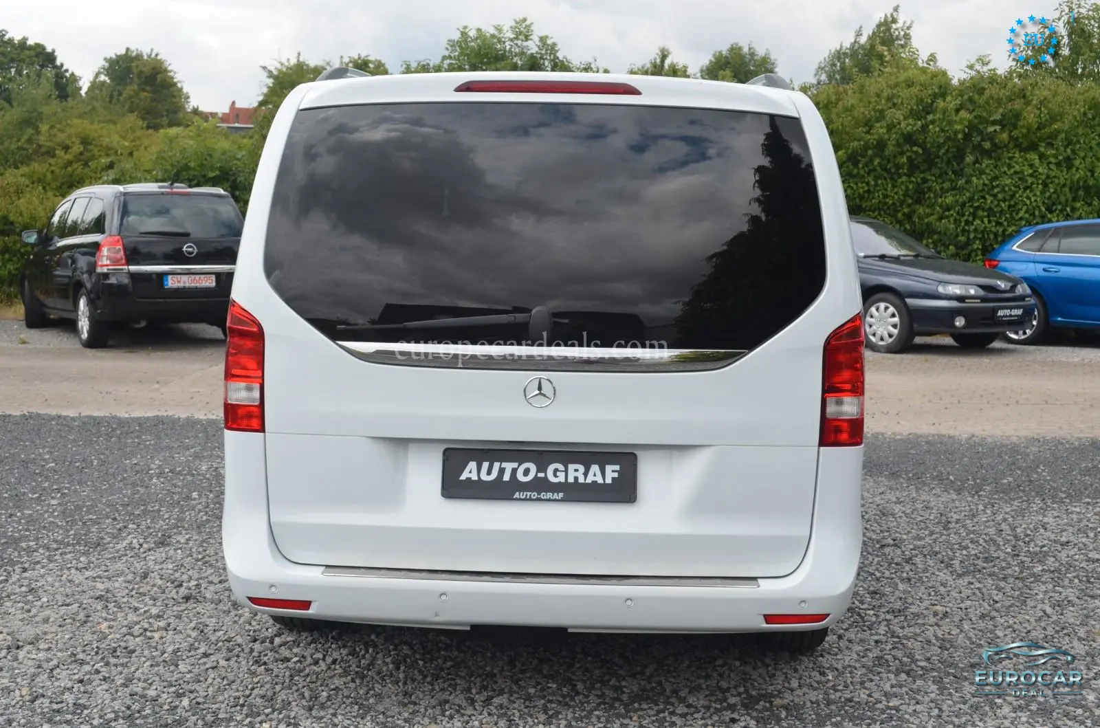 Mercedes-Benz V 220