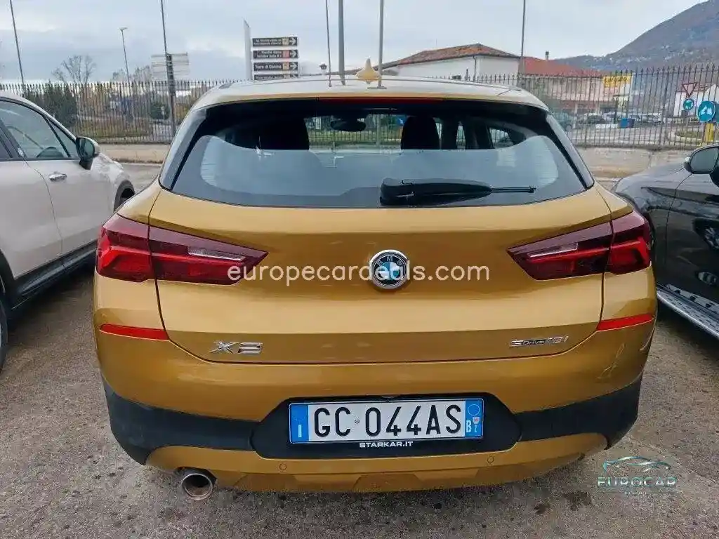 BMW X2