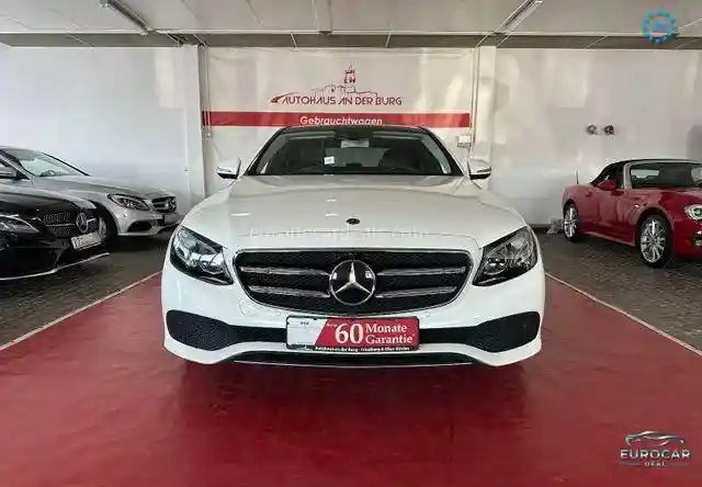 Mercedes-Benz E 220