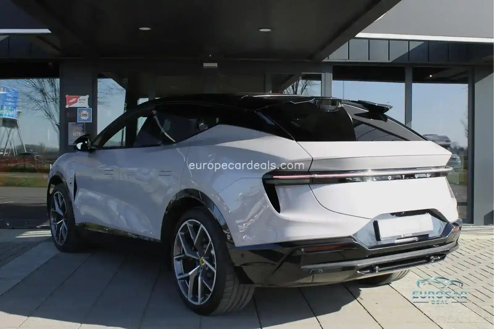 Lotus Eletre