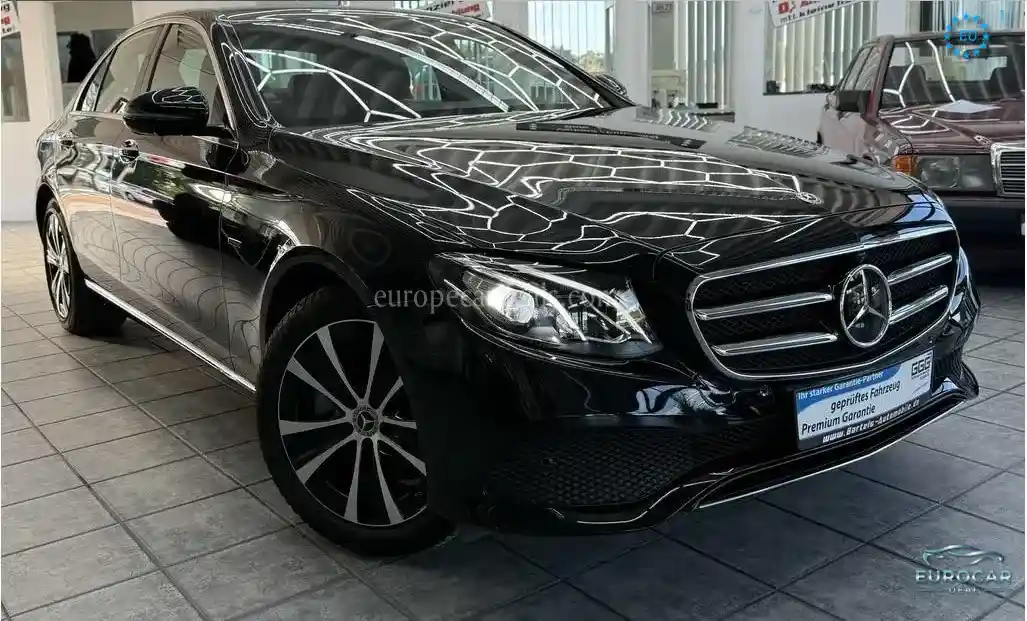 Mercedes-Benz E 300