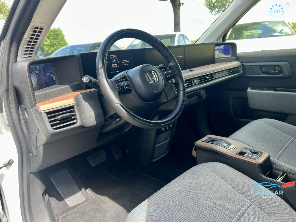 Honda e