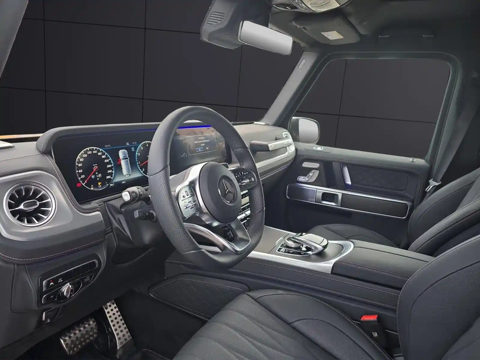 Mercedes-Benz G 500
