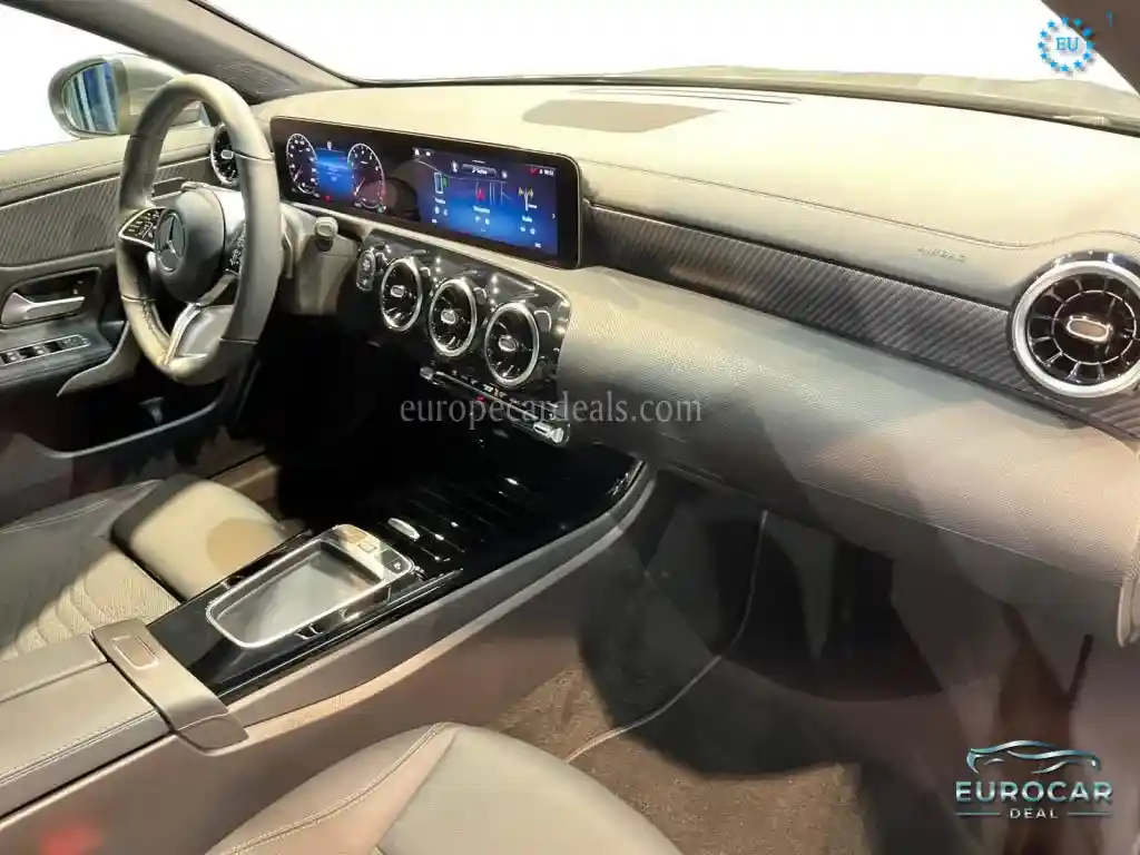 Mercedes-Benz CLA 180