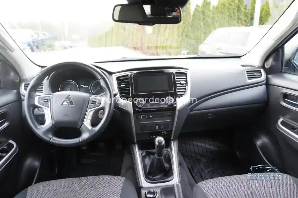 Mitsubishi L200