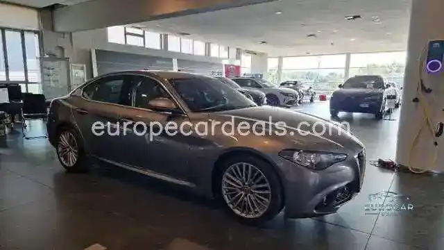 Alfa Romeo Giulia