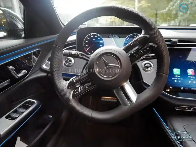 Mercedes-Benz E 300