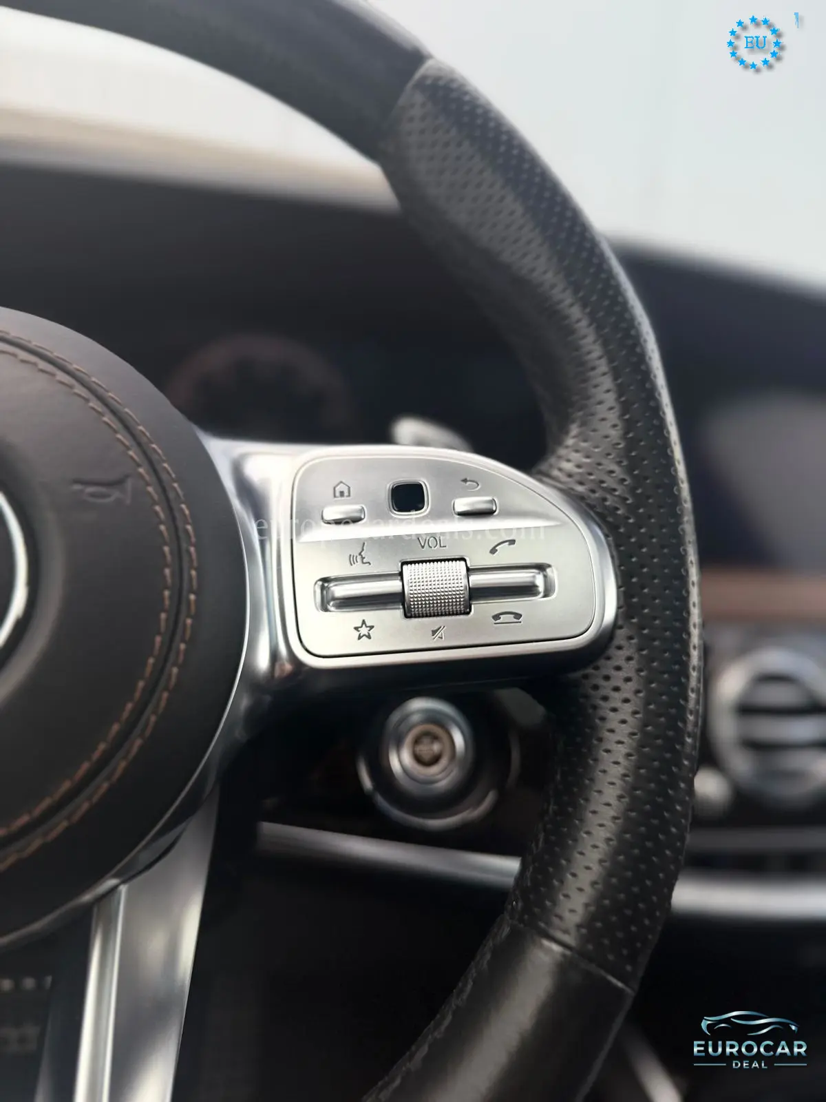 Mercedes-Benz S 560