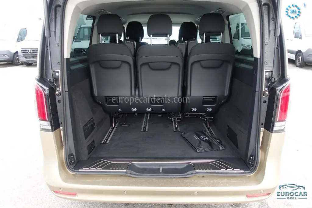 Mercedes-Benz V 220