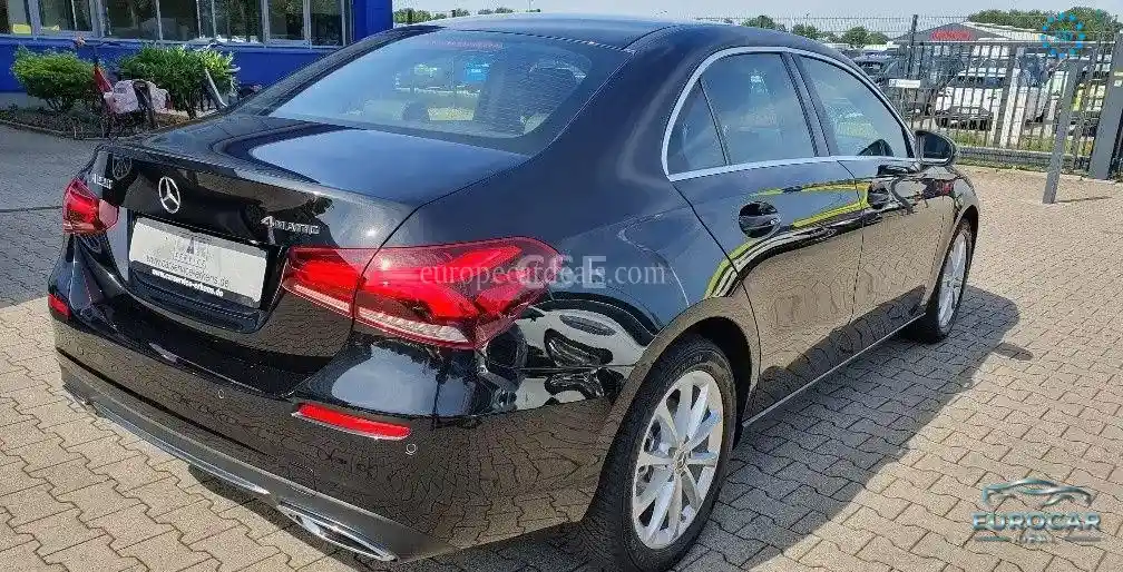 Mercedes-Benz A 220