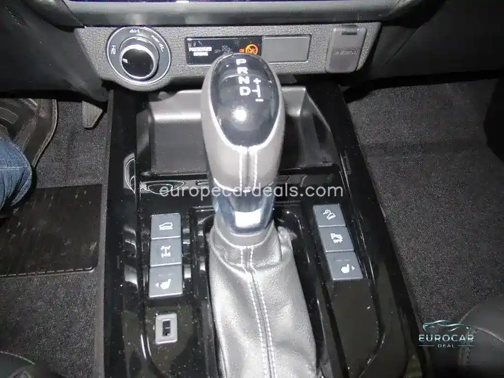 Double Cab 4WD Autm. LSE (MJ24)
