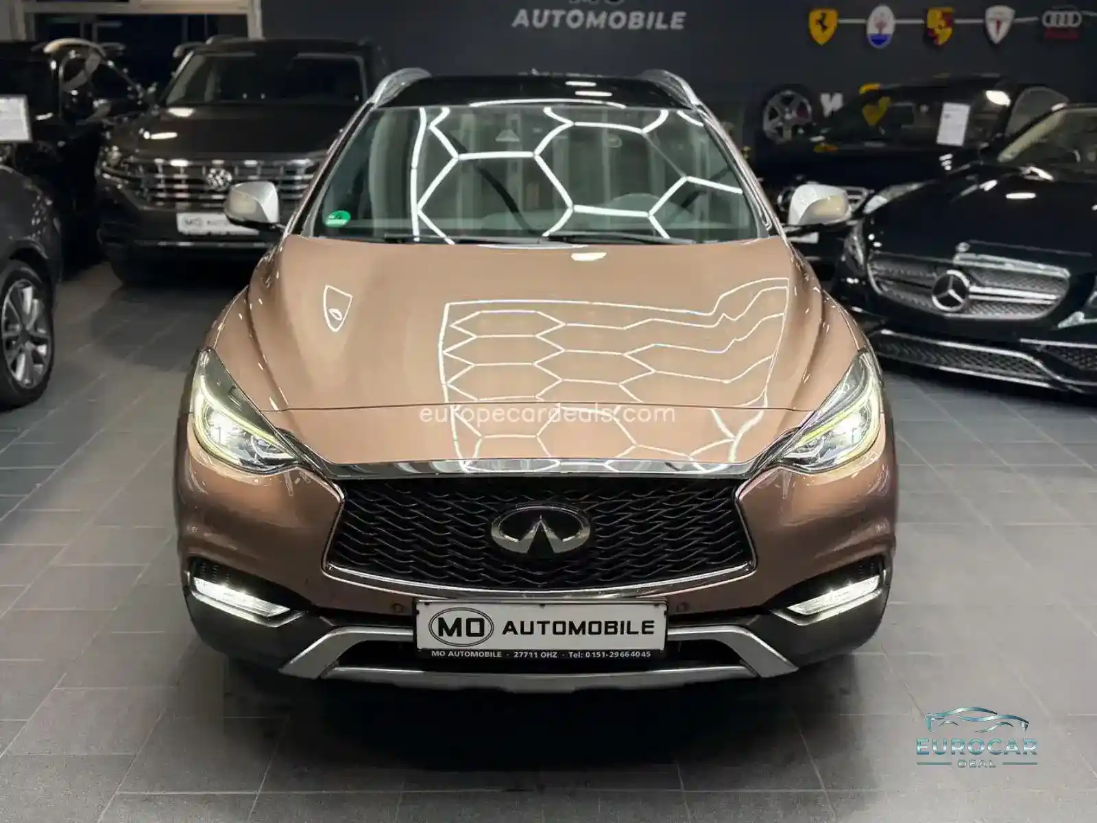 Infiniti QX30