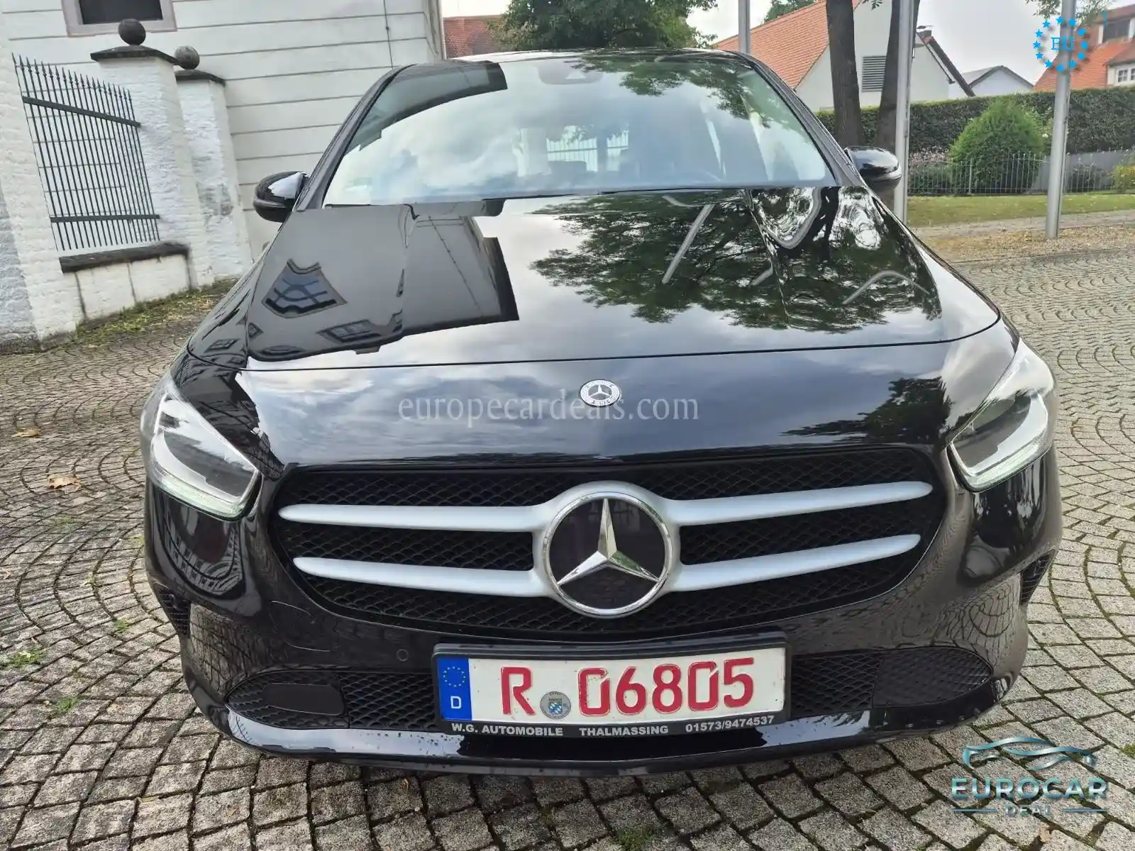 Mercedes-Benz B 180