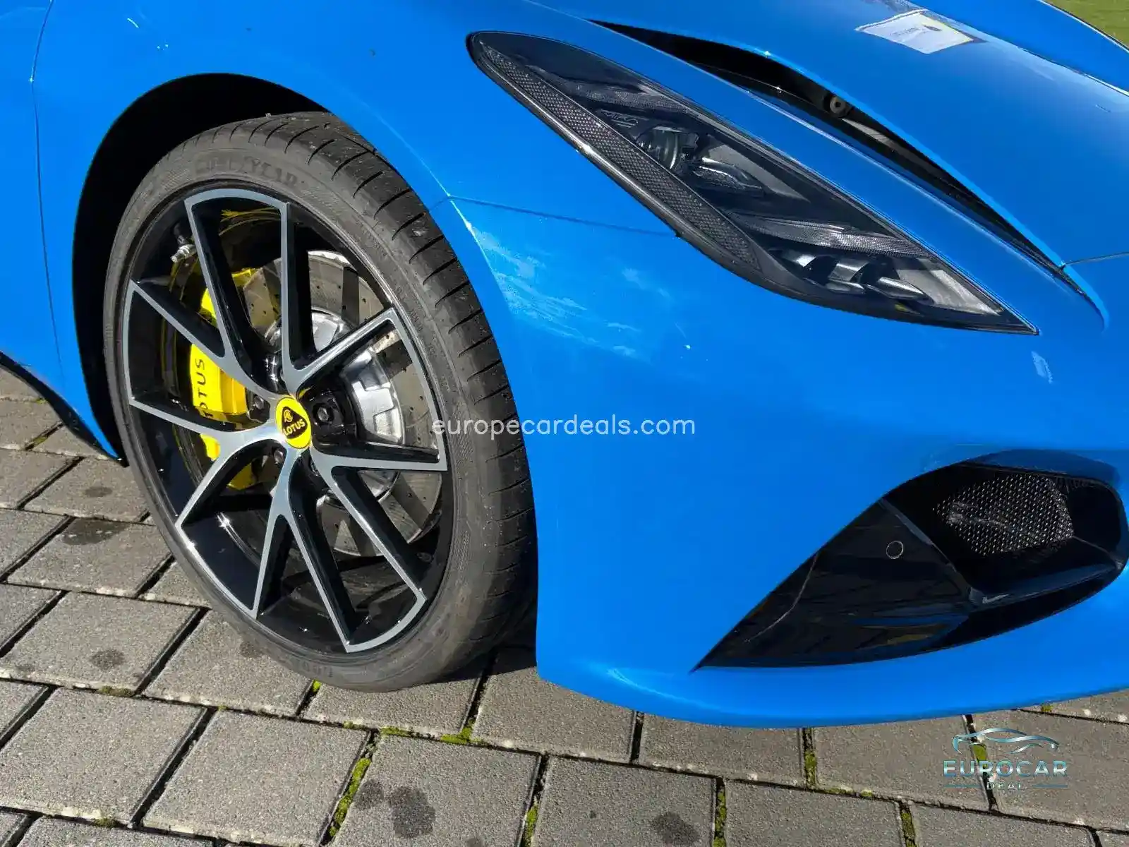 Lotus Emira