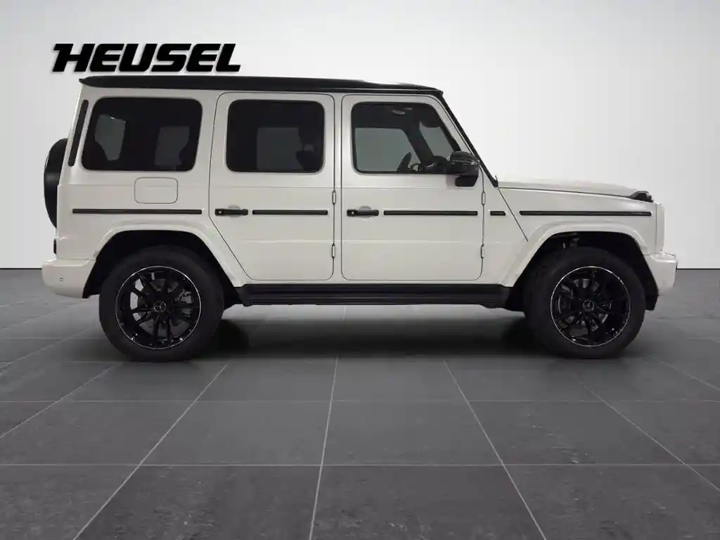 Mercedes-Benz G 500