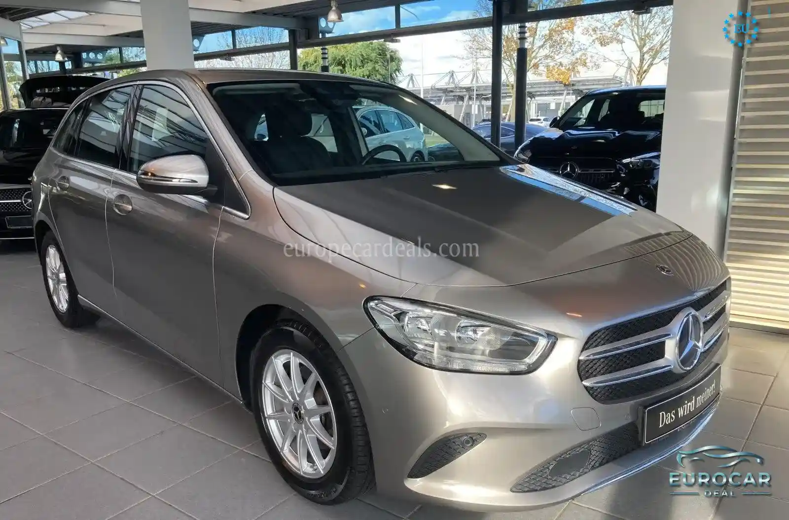 Mercedes-Benz B 180