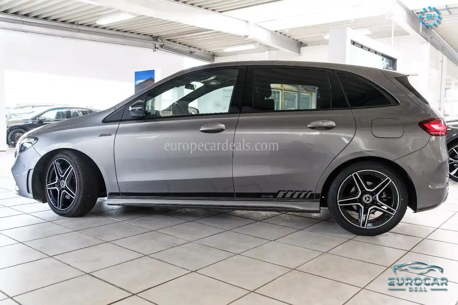 Mercedes-Benz B 180