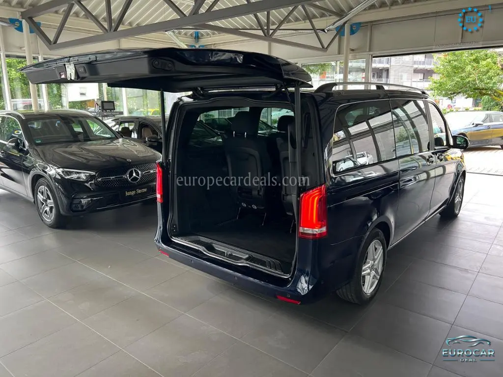 Mercedes-Benz V 220