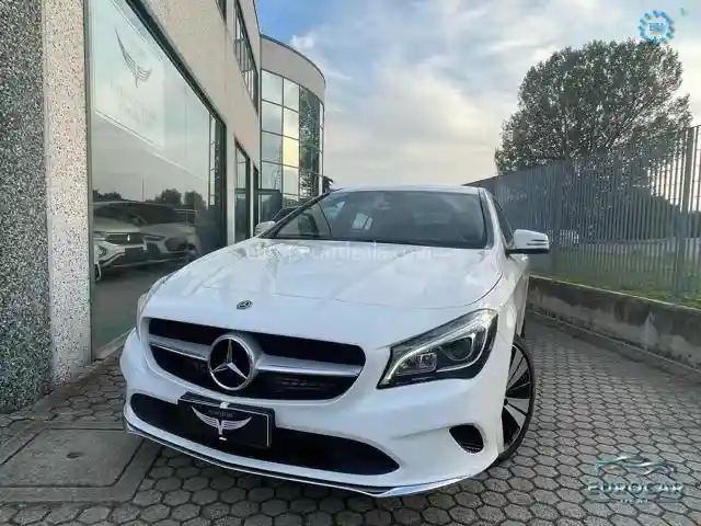 Mercedes-Benz CLA 200 Shooting Brake