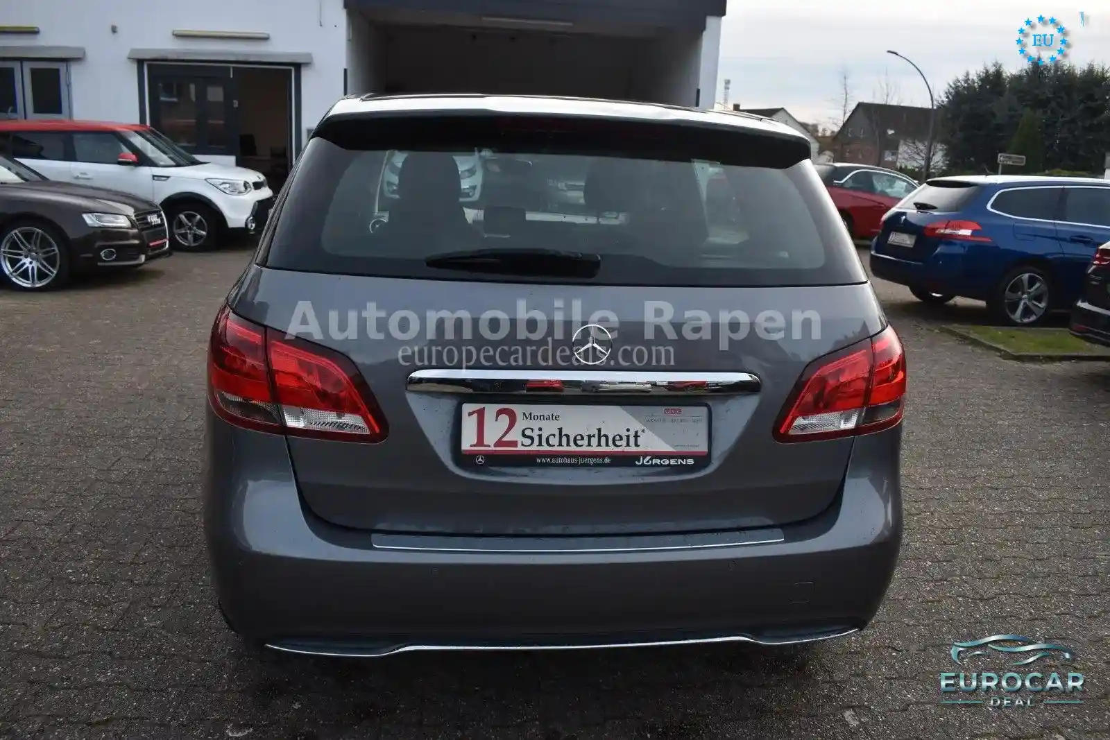 Mercedes-Benz B 180
