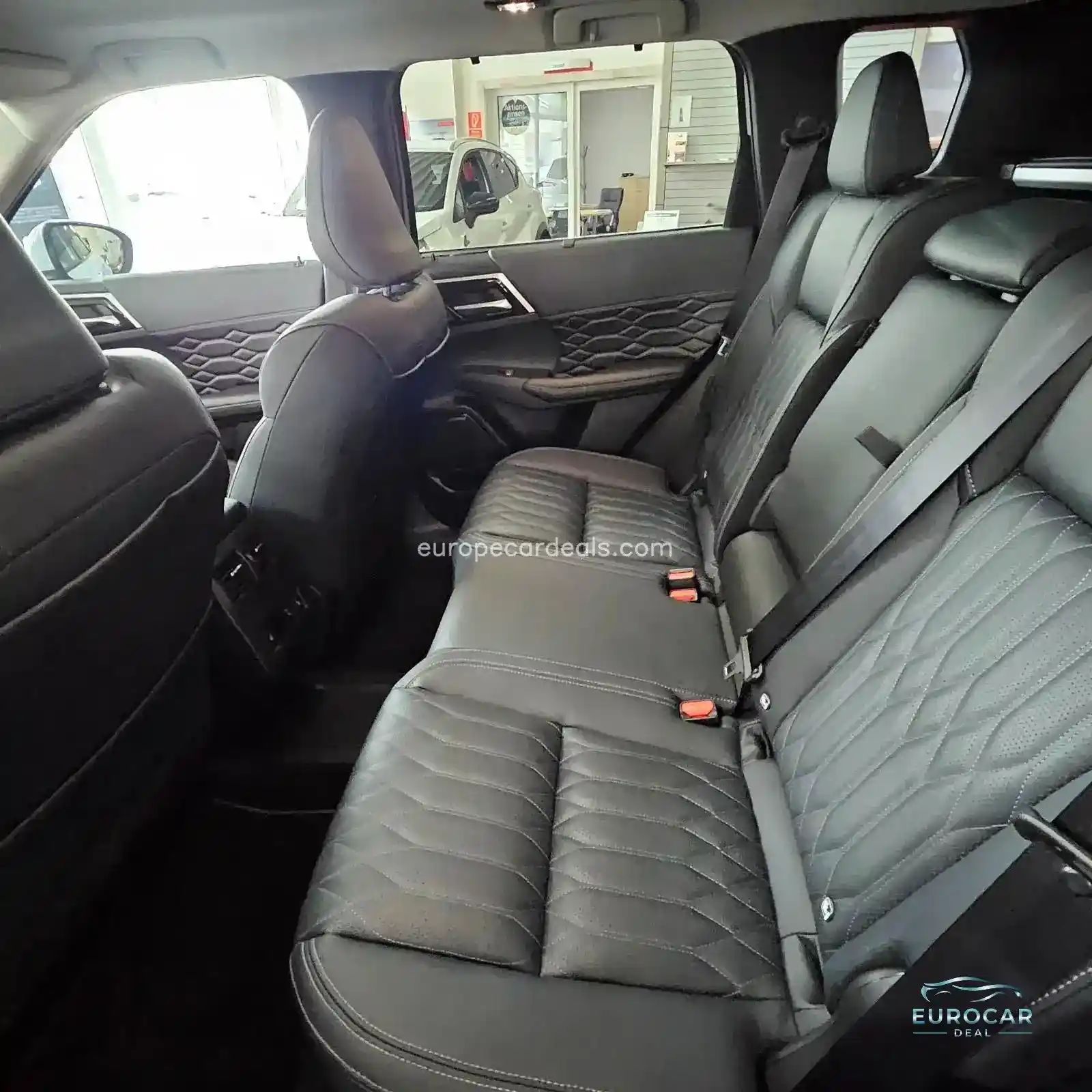 Mitsubishi Plug-in Hybrid Outlander
