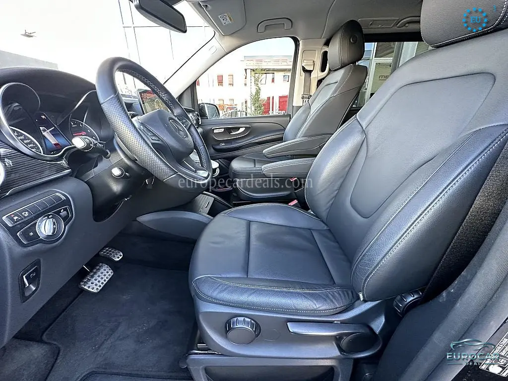 Mercedes-Benz V 220