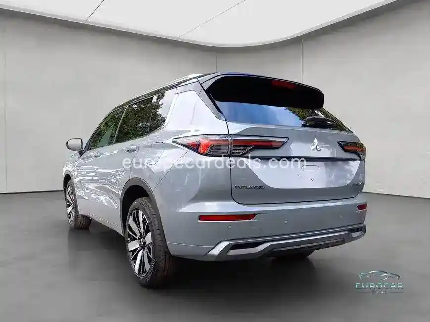 Mitsubishi Plug-in Hybrid Outlander