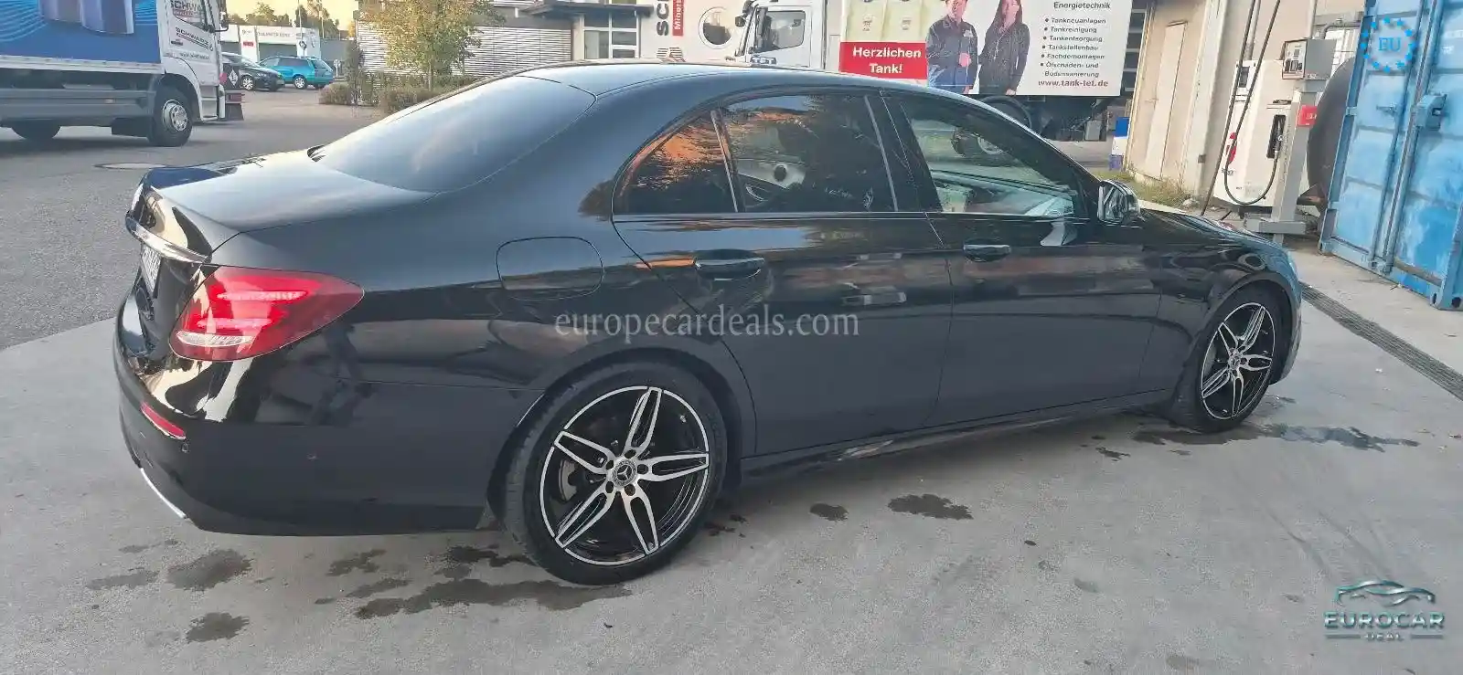Mercedes-Benz E 200