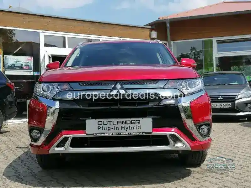 Mitsubishi Plug-in Hybrid Outlander