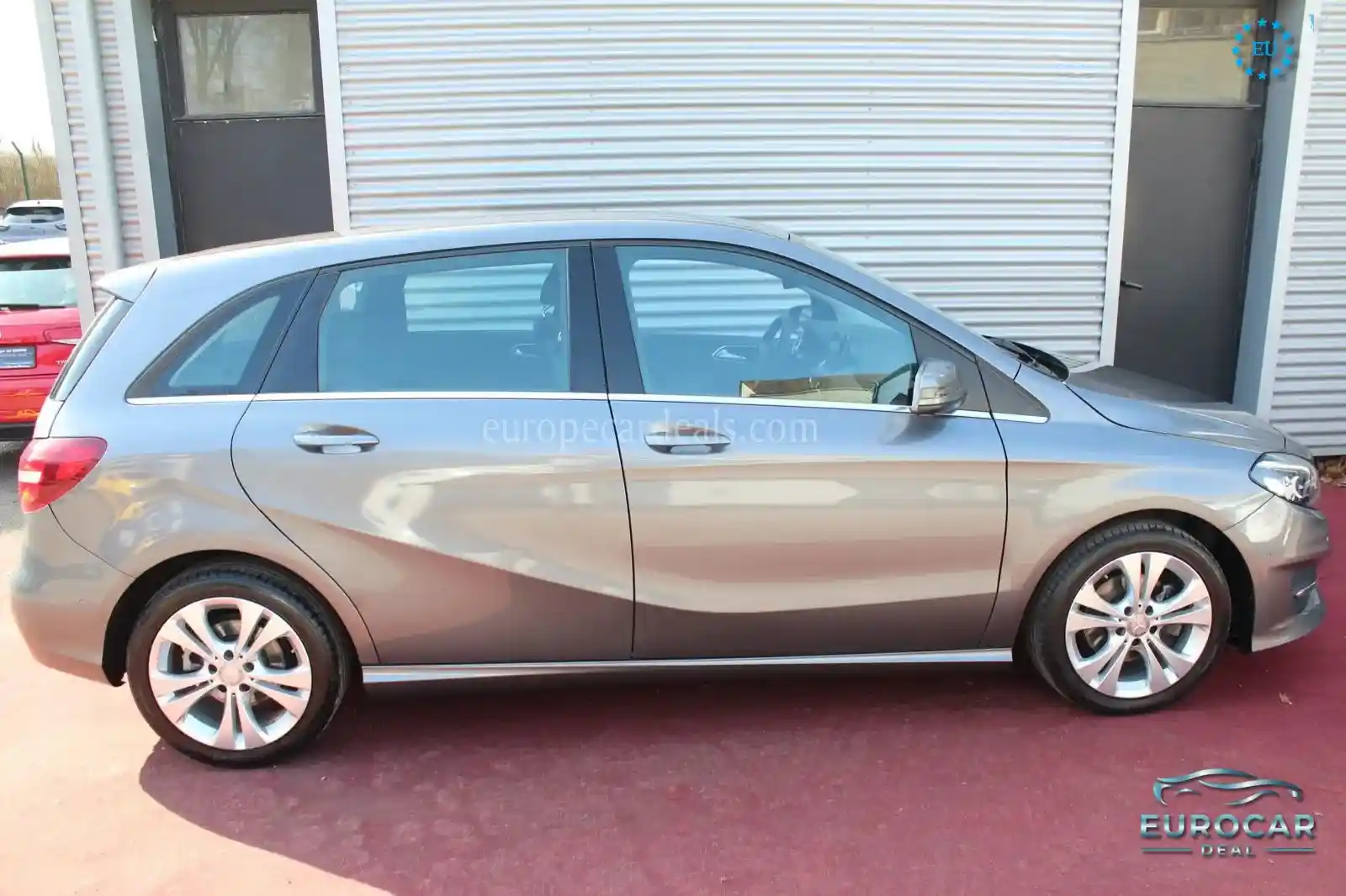 Mercedes-Benz B 200