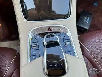 Mercedes-Benz S 560