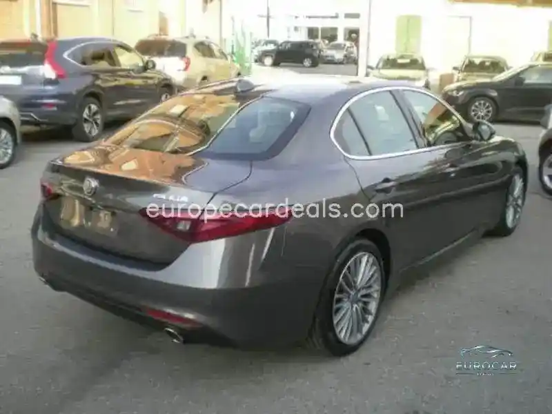 Alfa Romeo Giulia