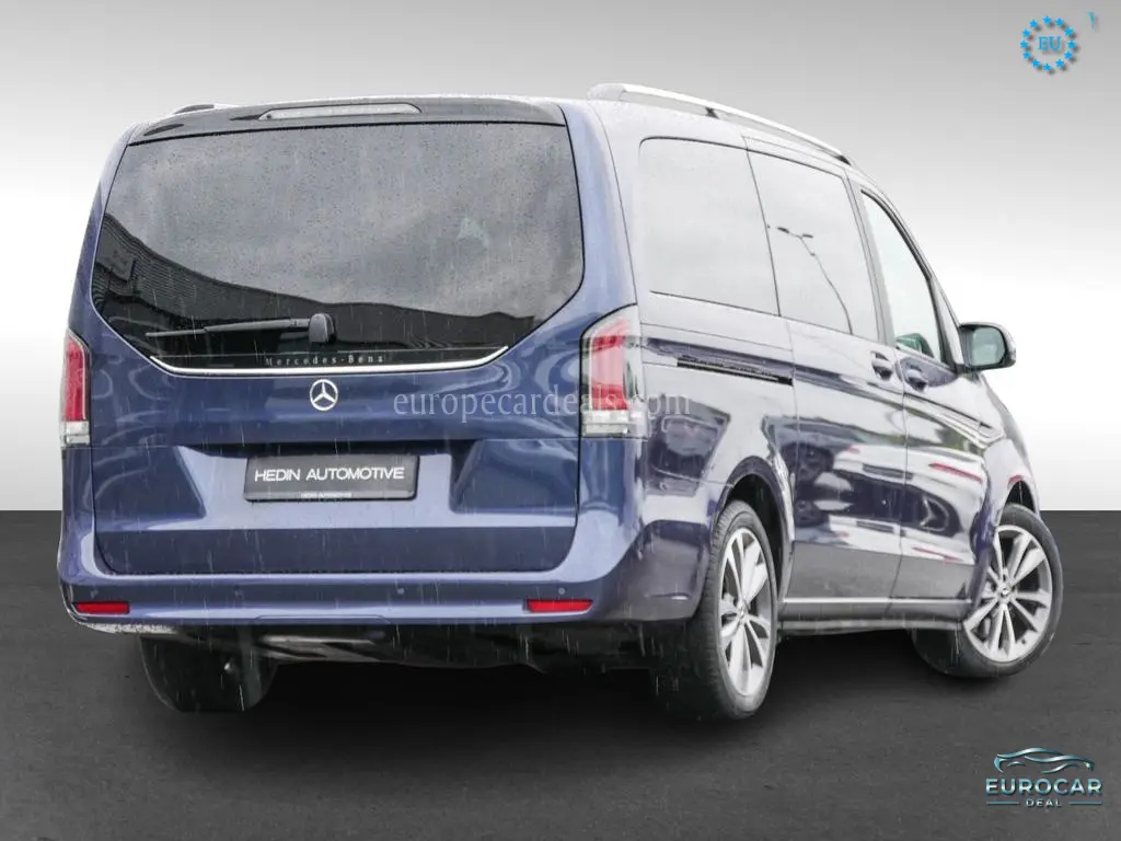 Mercedes-Benz V 220
