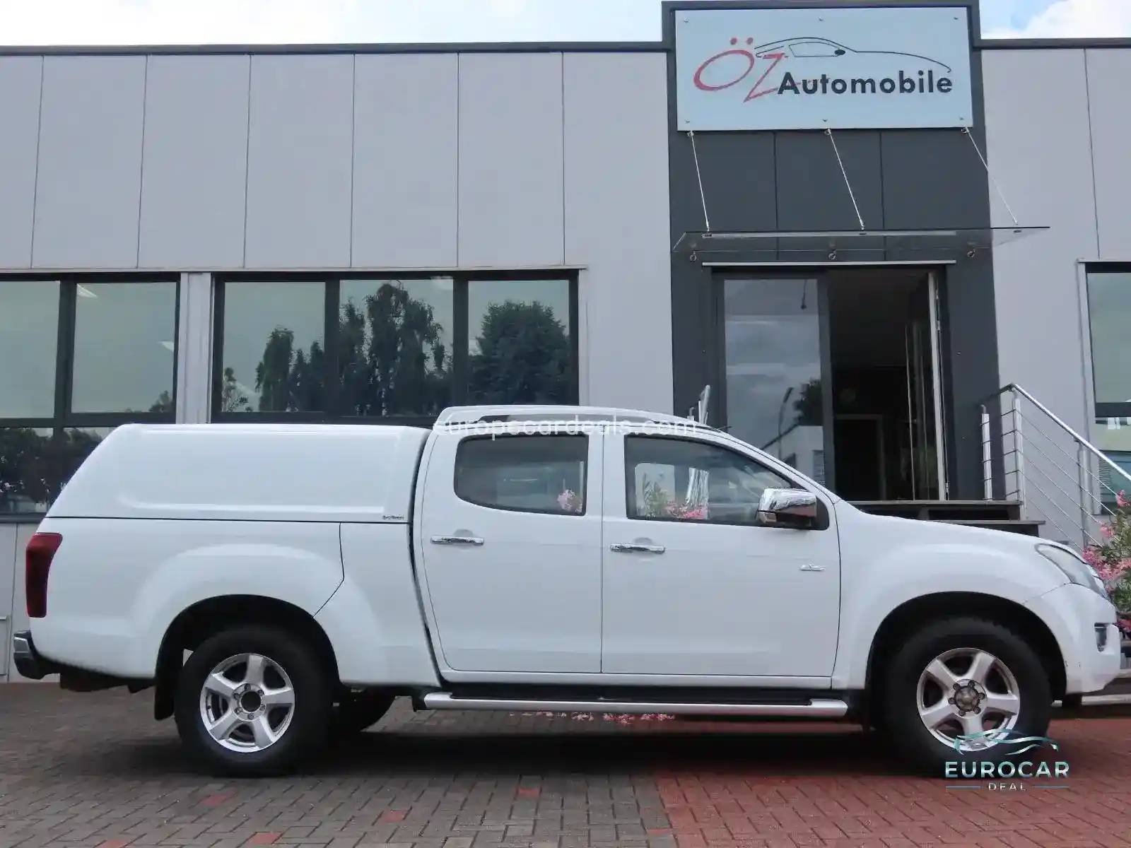 2.5 Double Cab 4WD LSX